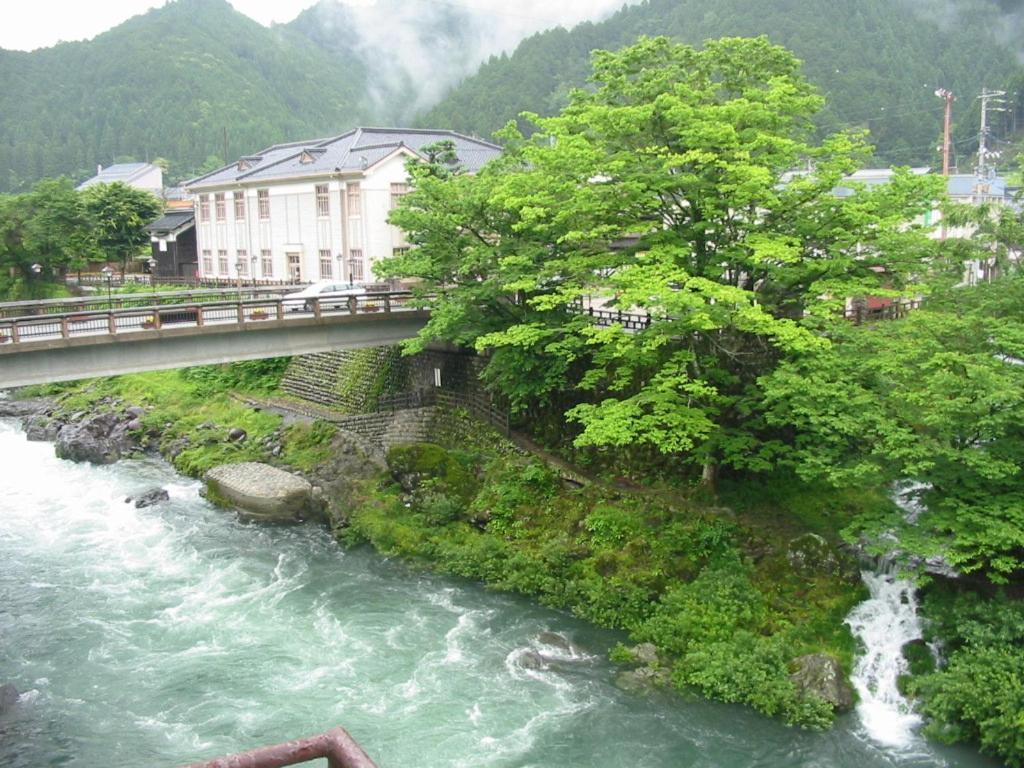 Miharaya Ryokan Гудзё Экстерьер фото